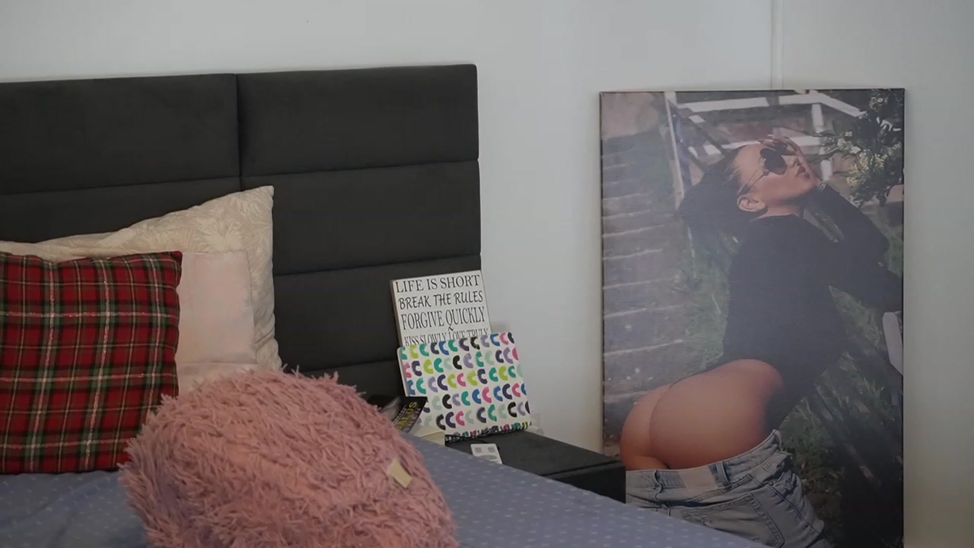 Gallery image thumbnail from Erikabee's myfreecams stream on, 11/01/2023, 11:34 image 7 of 20