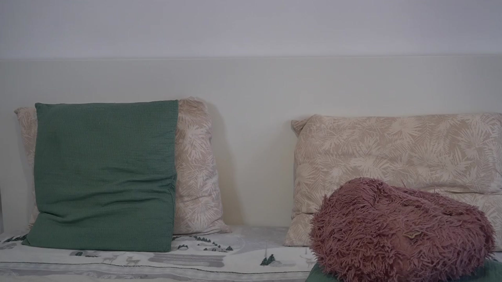 Gallery image thumbnail from Erikabee's myfreecams stream on, 04/03/2024, 10:42 image 15 of 20