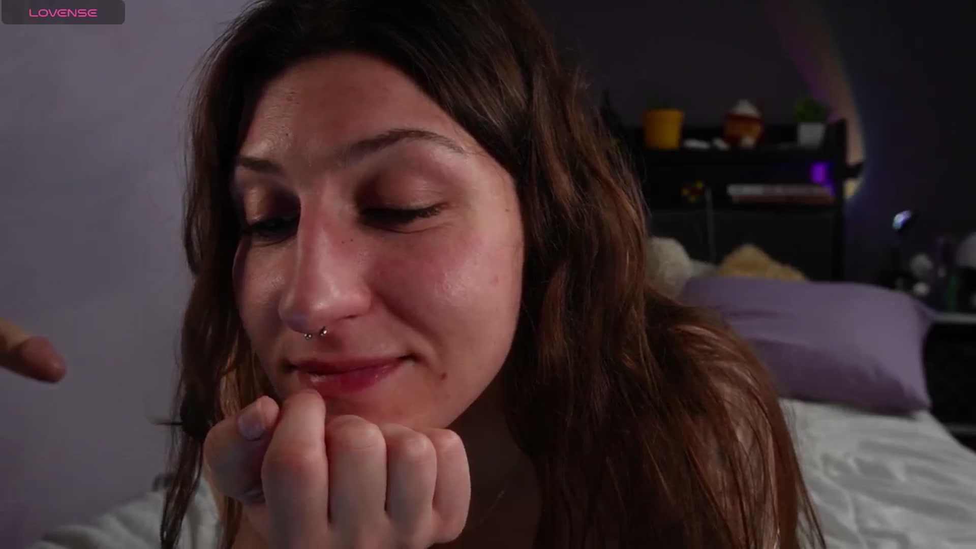 Gallery image thumbnail from Erikarose_'s myfreecams stream on, 03/08/2025, 16:30 image 16 of 20