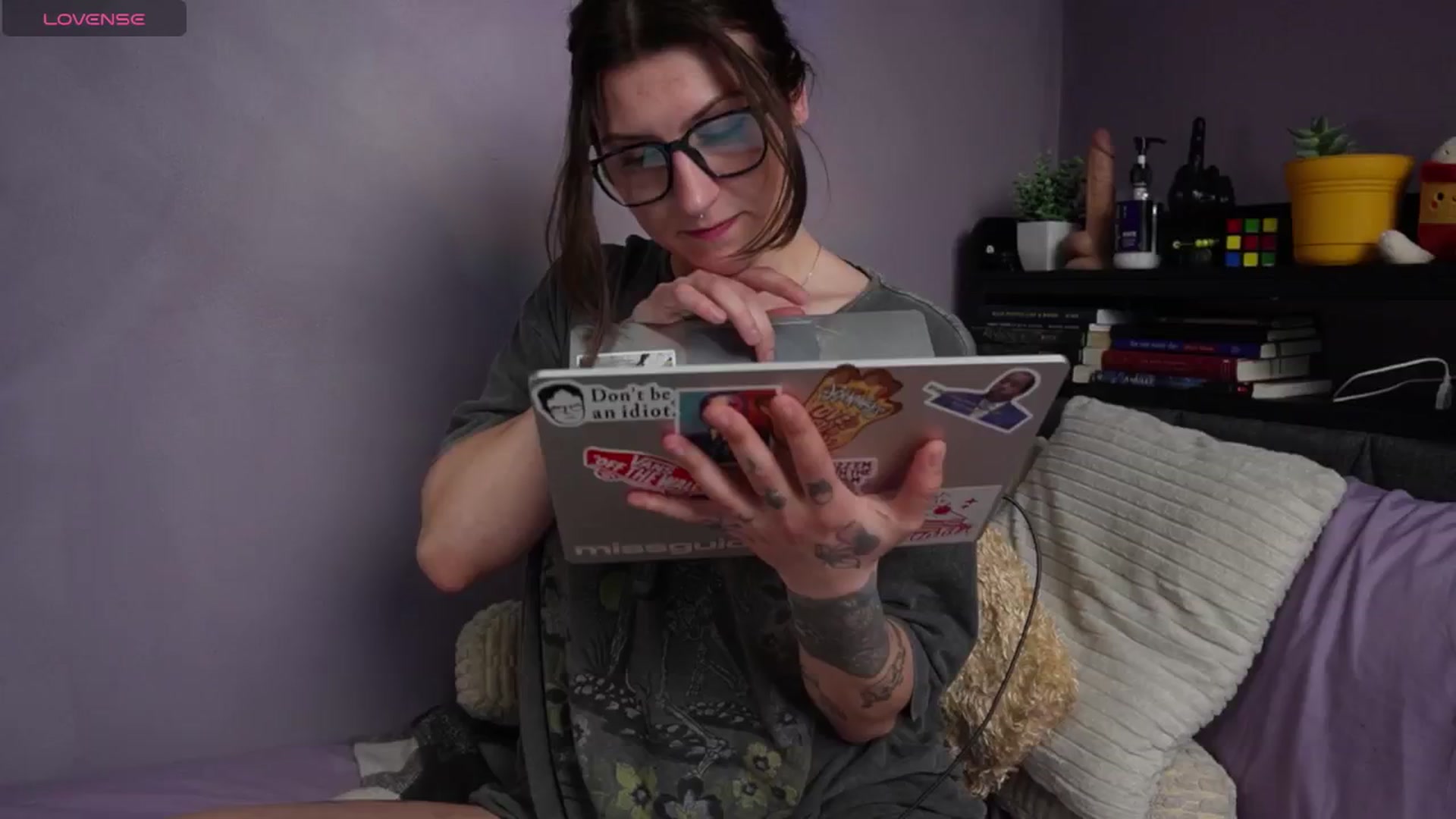 Gallery image thumbnail from Erikarose_'s myfreecams stream on, 03/18/2025, 14:27 image 20 of 20