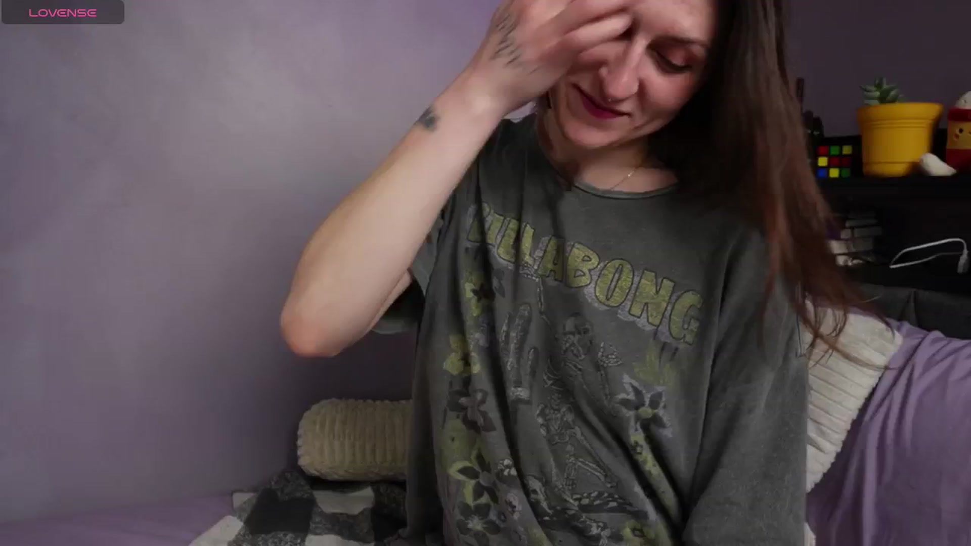 Gallery image thumbnail from Erikarose_'s myfreecams stream on, 03/18/2025, 14:27 image 14 of 20