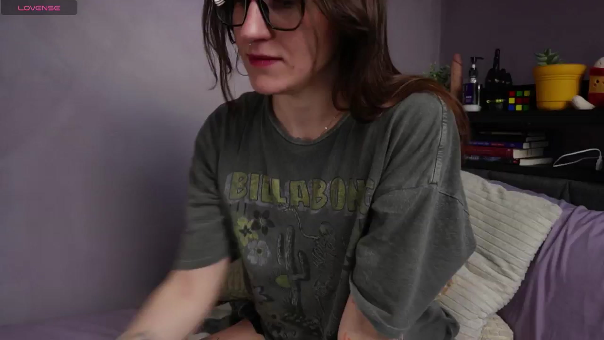 Gallery image thumbnail from Erikarose_'s myfreecams stream on, 03/18/2025, 14:27 image 16 of 20