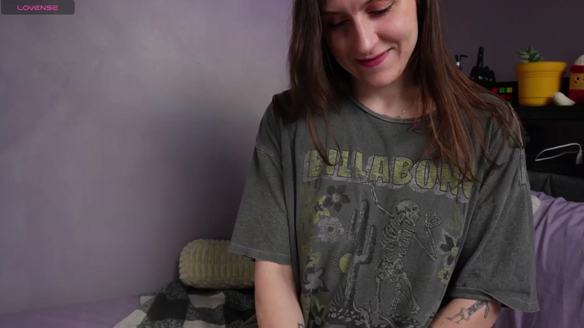 Gallery image thumbnail from Erikarose_'s myfreecams stream on, 03/18/2025, 14:27 image 12 of 20
