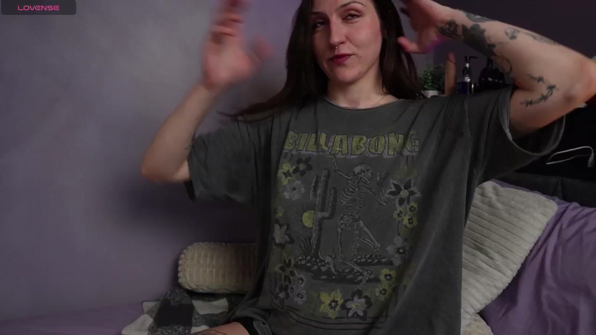 Gallery image thumbnail from Erikarose_'s myfreecams stream on, 03/18/2025, 14:27 image 2 of 20