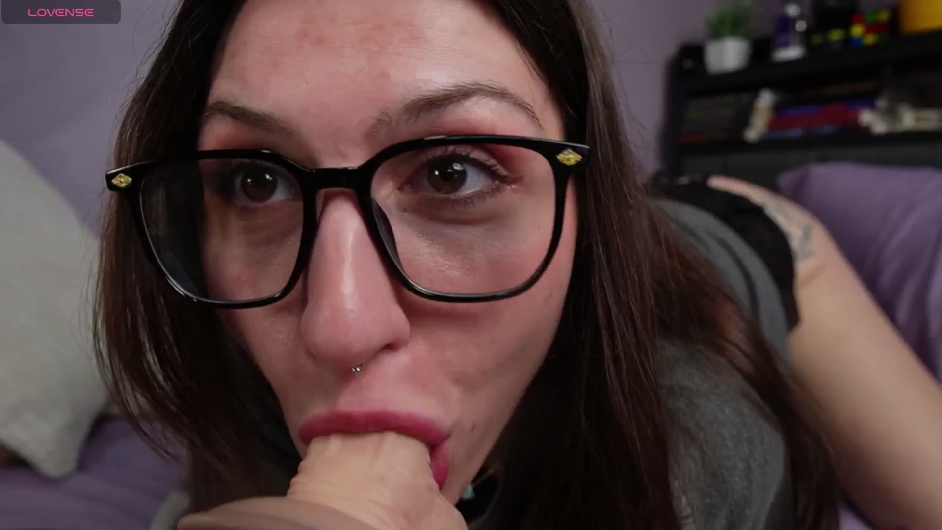 Gallery image thumbnail from Erikarose_'s myfreecams stream on, 03/18/2025, 14:59 image 15 of 20