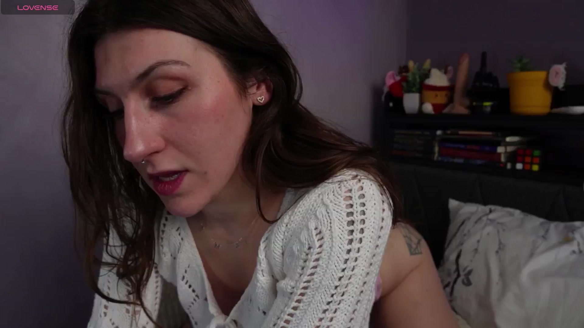Gallery image thumbnail from Erikarose_'s myfreecams stream on, 03/25/2025, 16:51 image 10 of 20