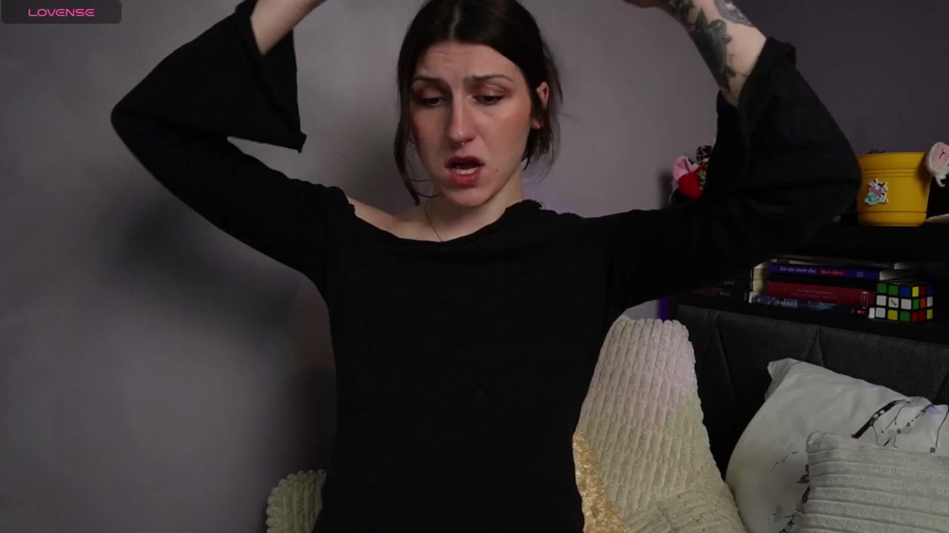 Gallery image thumbnail from Erikarose_'s myfreecams stream on, 04/11/2025, 15:59 image 1 of 20