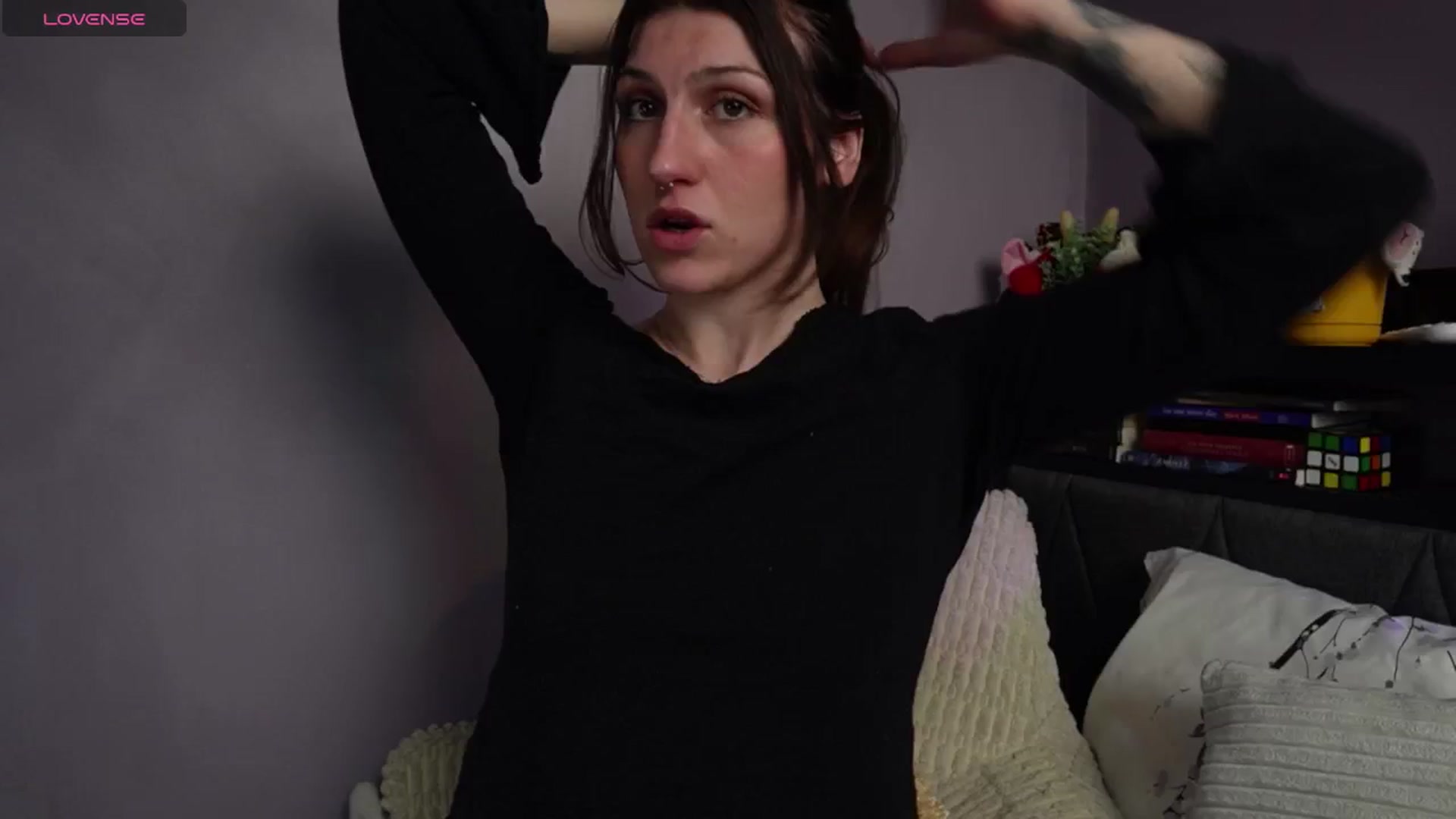 Gallery image thumbnail from Erikarose_'s myfreecams stream on, 04/11/2025, 15:59 image 15 of 20