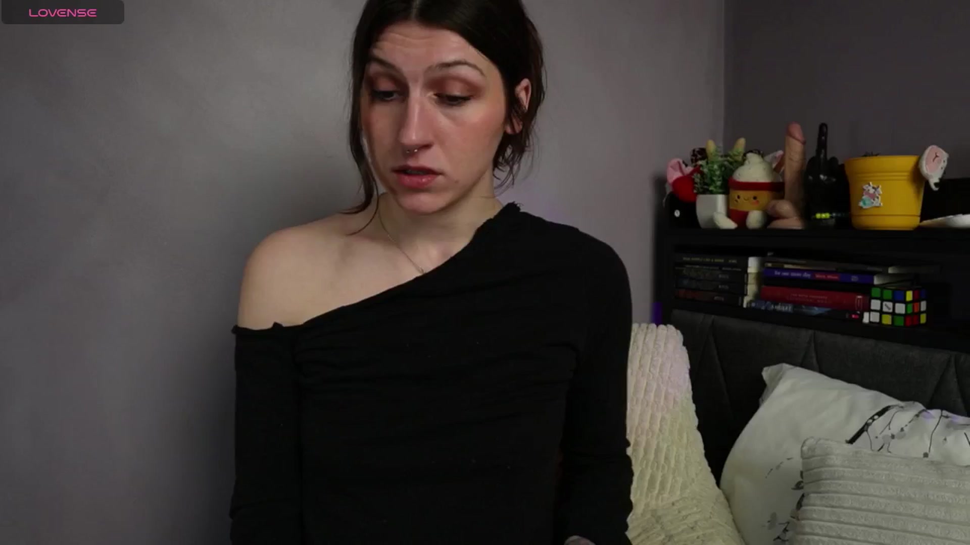 Gallery image thumbnail from Erikarose_'s myfreecams stream on, 04/11/2025, 15:59 image 3 of 20