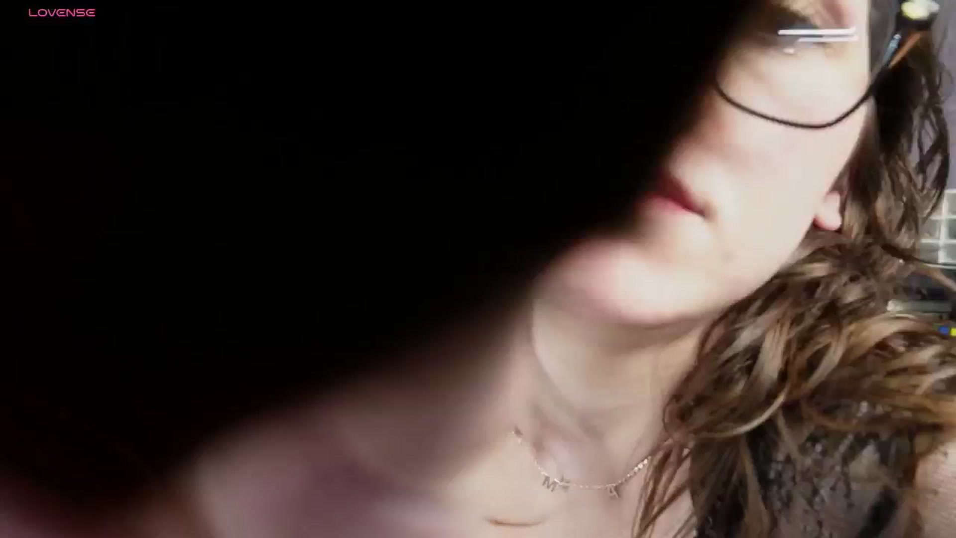 Gallery image thumbnail from Erikarose_'s myfreecams stream on, 04/17/2025, 16:02 image 4 of 20