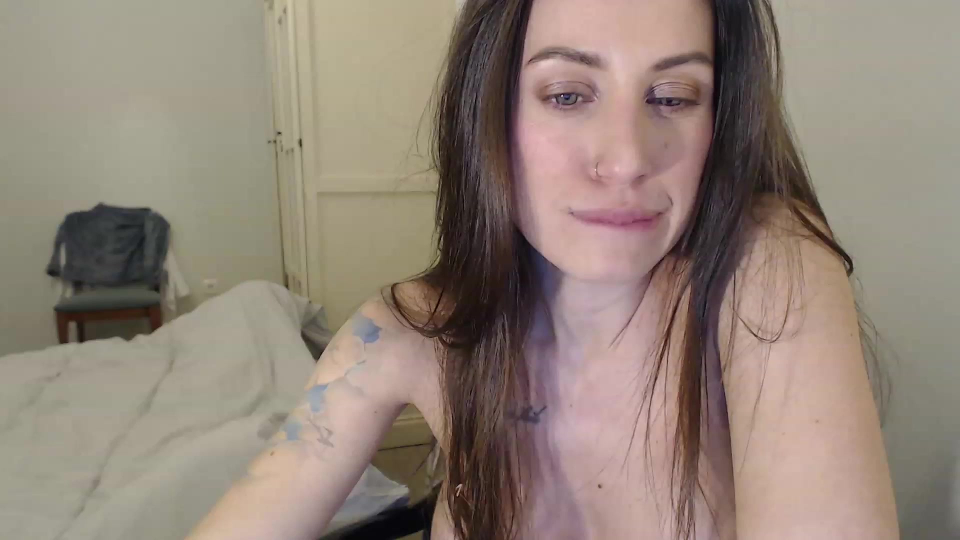 Gallery image thumbnail from ErikasMagic's myfreecams stream on, 02/10/2023, 20:16 image 6 of 20