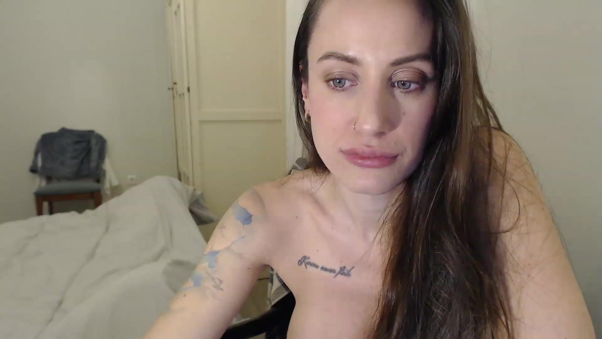 Gallery image thumbnail from ErikasMagic's myfreecams stream on, 02/10/2023, 20:16 image 16 of 20