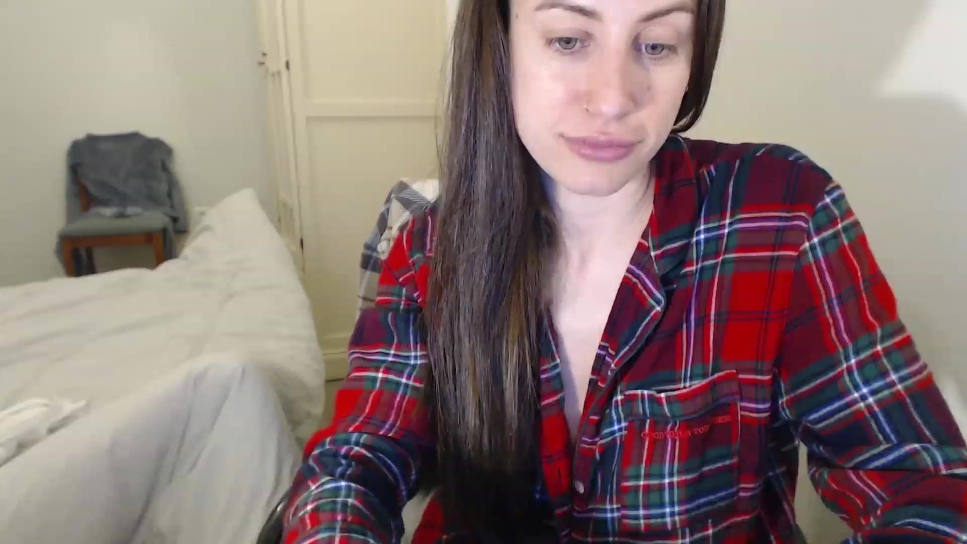 Gallery image thumbnail from ErikasMagic's myfreecams stream on, 02/12/2023, 20:16 image 19 of 20