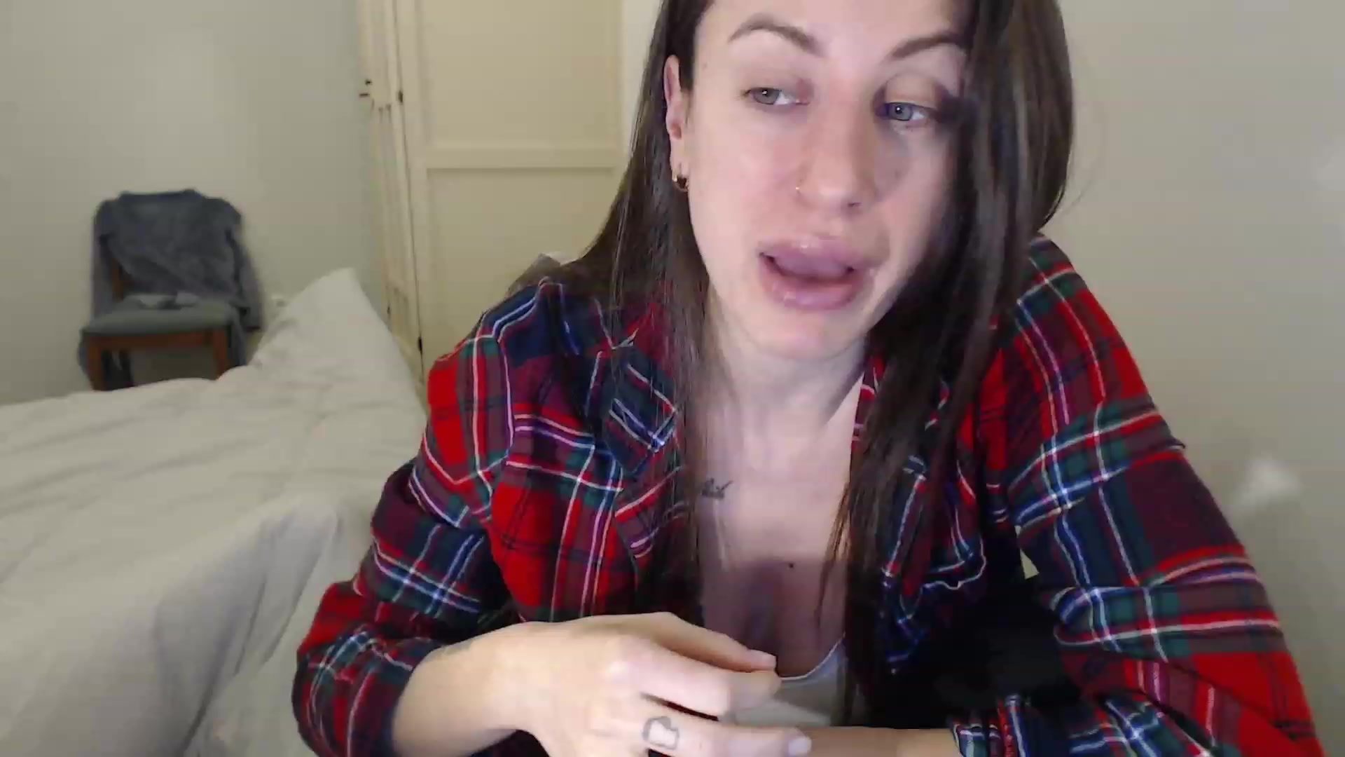 Gallery image thumbnail from ErikasMagic's myfreecams stream on, 02/12/2023, 20:16 image 2 of 20
