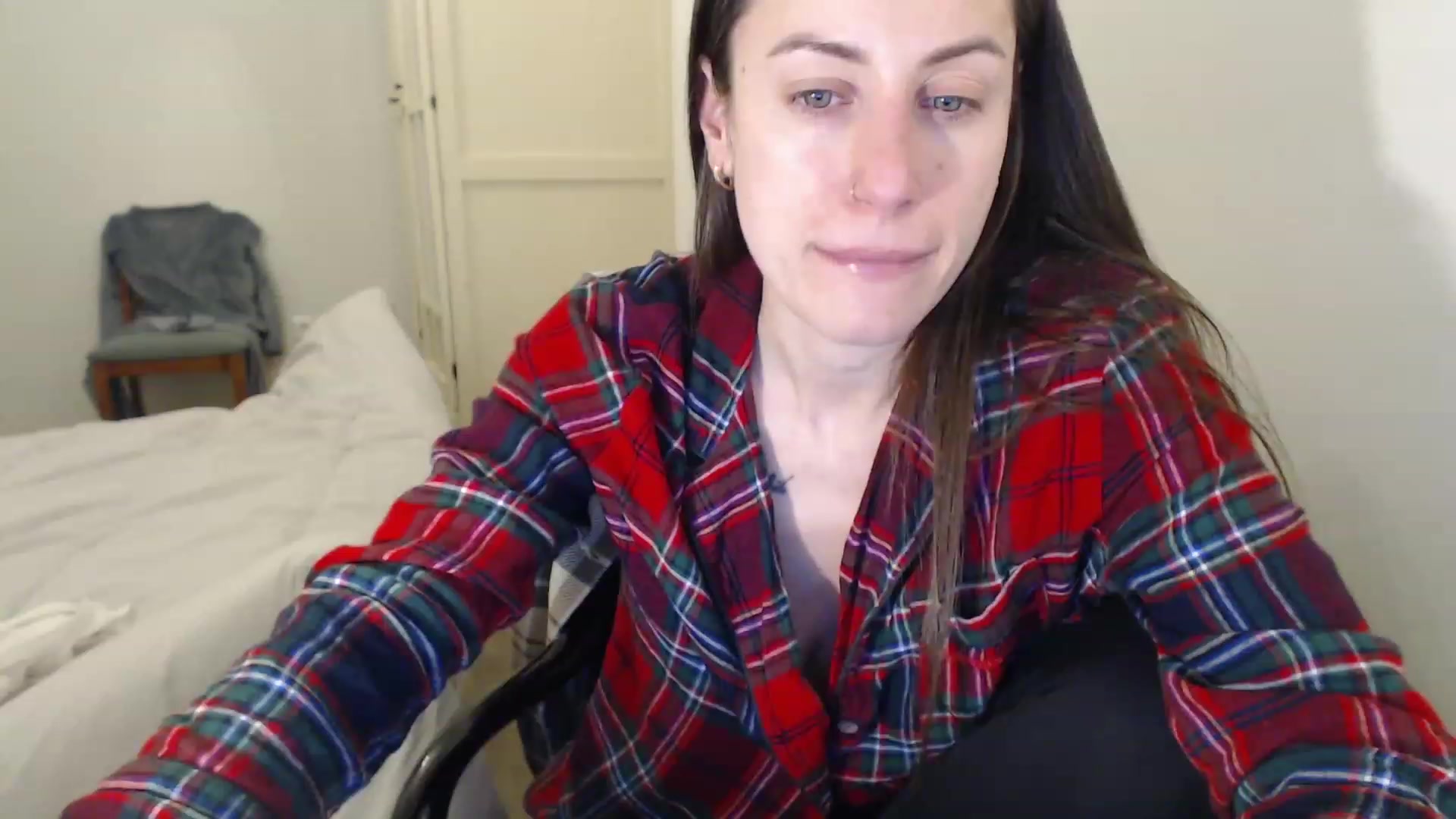 Gallery image thumbnail from ErikasMagic's myfreecams stream on, 02/12/2023, 20:16 image 8 of 20