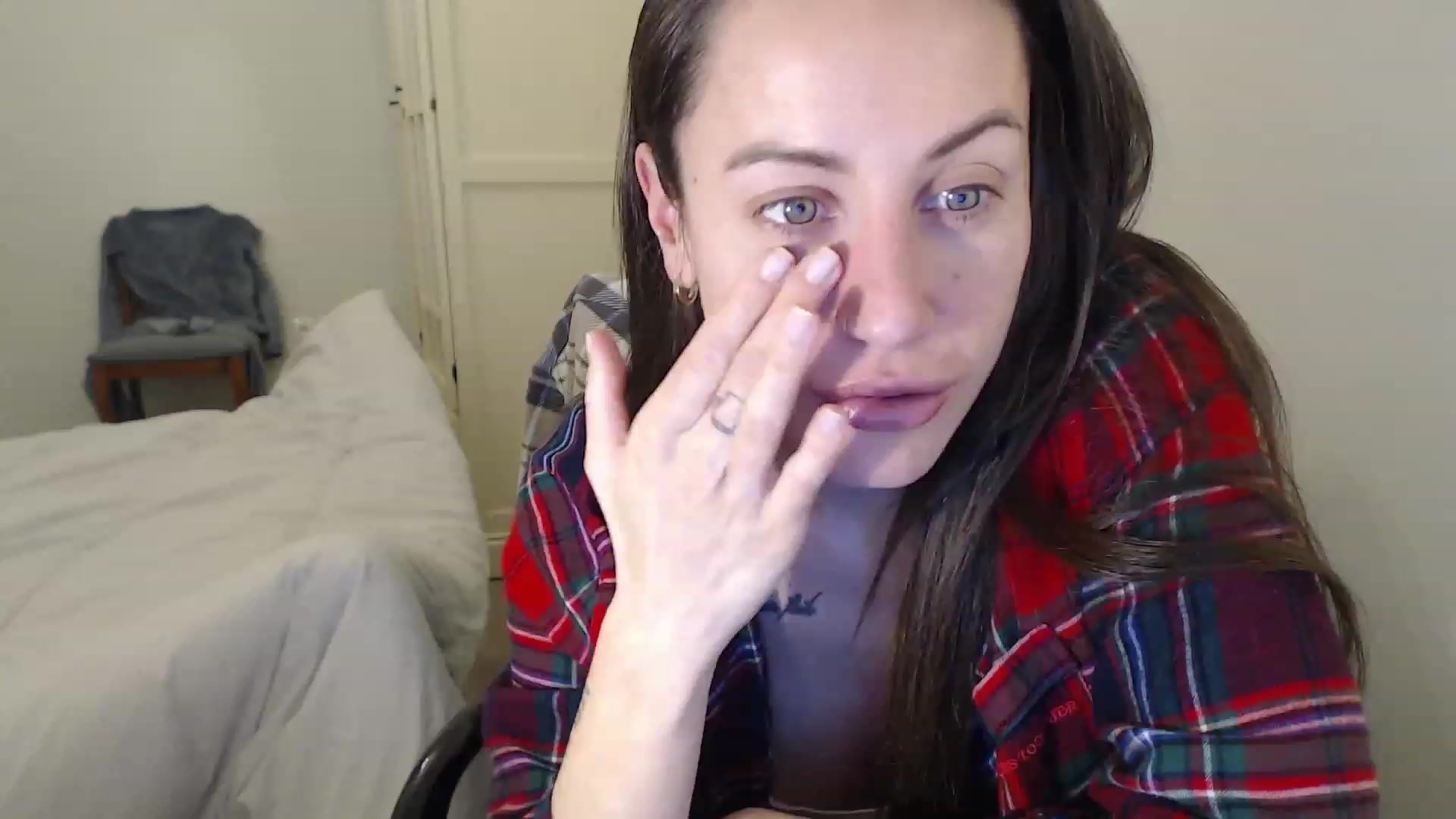 Gallery image thumbnail from ErikasMagic's myfreecams stream on, 02/12/2023, 20:16 image 1 of 20