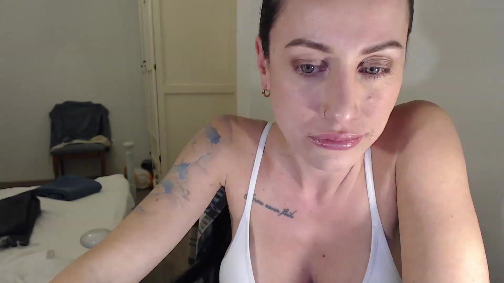 Gallery image thumbnail from ErikasMagic's myfreecams stream on, 02/24/2023, 20:31 image 3 of 20