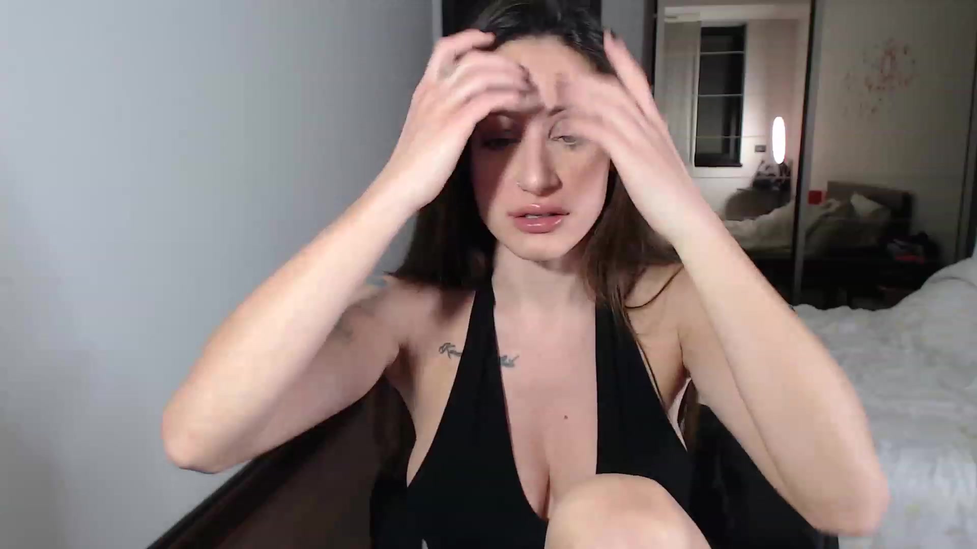Gallery image thumbnail from ErikasMagic's myfreecams stream on, 02/27/2023, 20:39 image 5 of 20