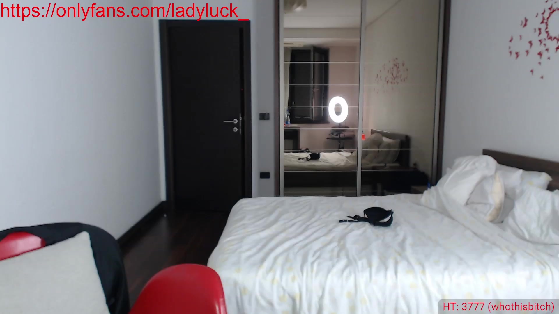 Gallery image thumbnail from ErikasMagic's myfreecams stream on, 06/20/2023, 19:43 image 18 of 20