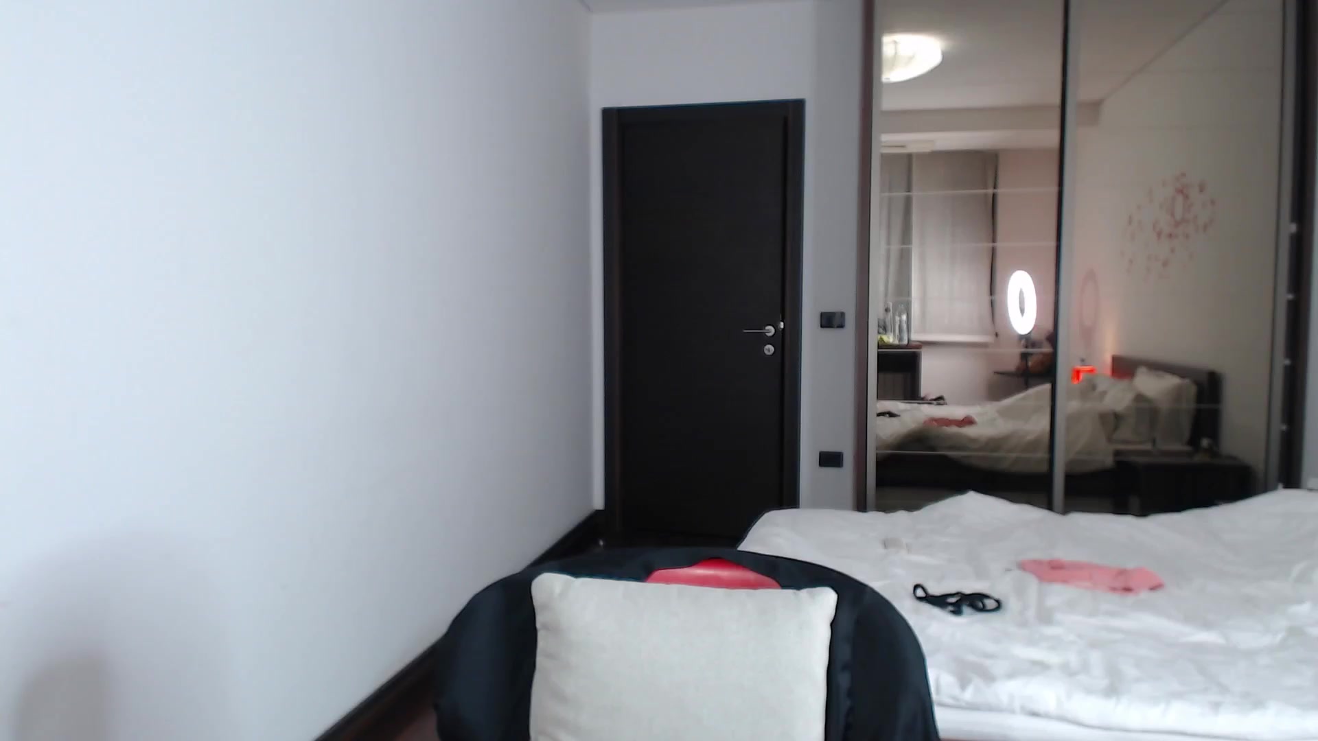 Gallery image thumbnail from ErikasMagic's myfreecams stream on, 07/06/2023, 19:47 image 11 of 20