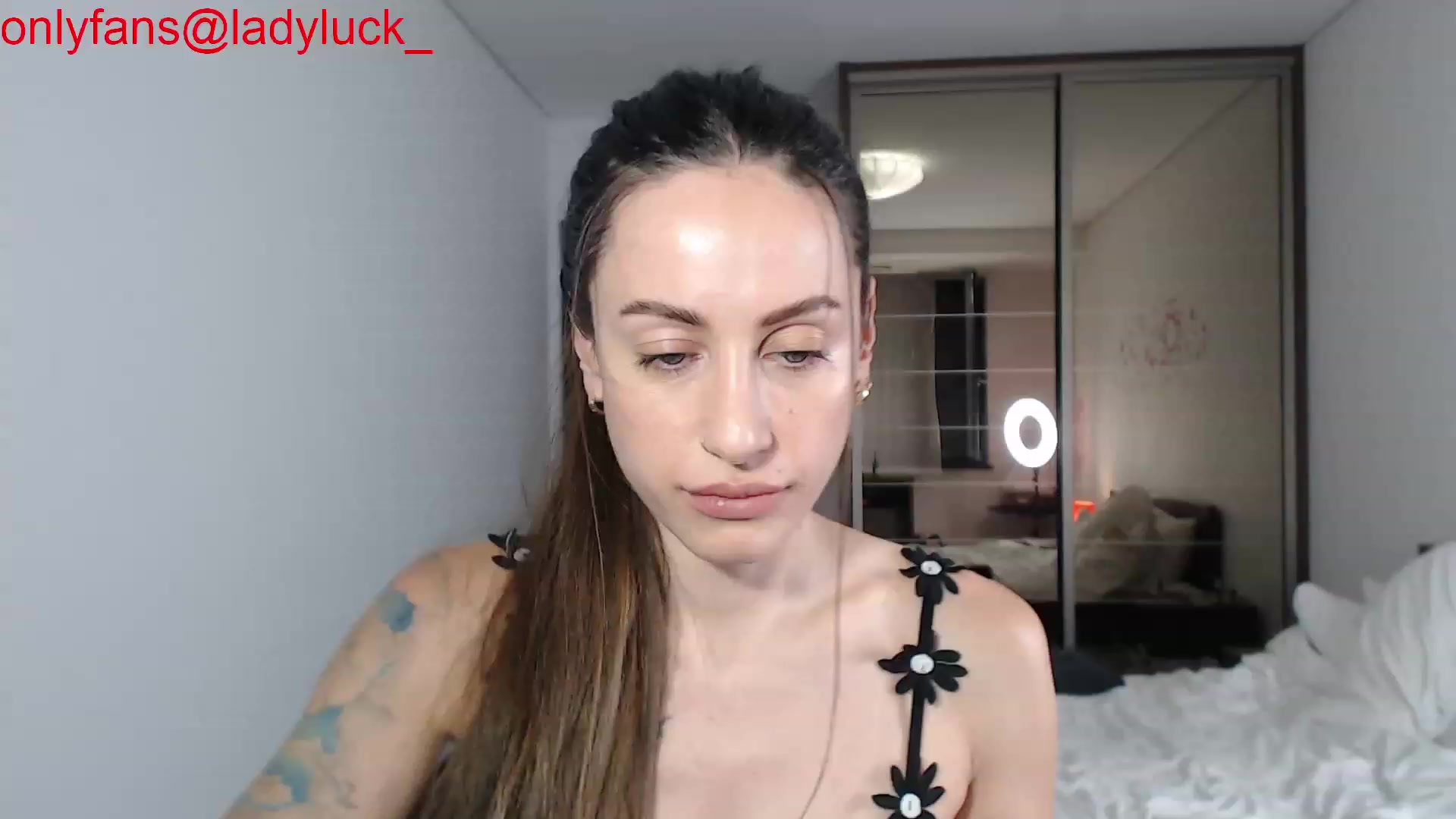 Gallery image thumbnail from ErikasMagic's myfreecams stream on, 08/15/2023, 19:56 image 9 of 20