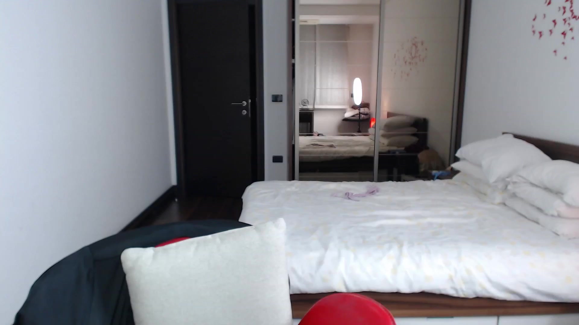 Gallery image thumbnail from ErikasMagic's myfreecams stream on, 09/06/2023, 20:08 image 5 of 20