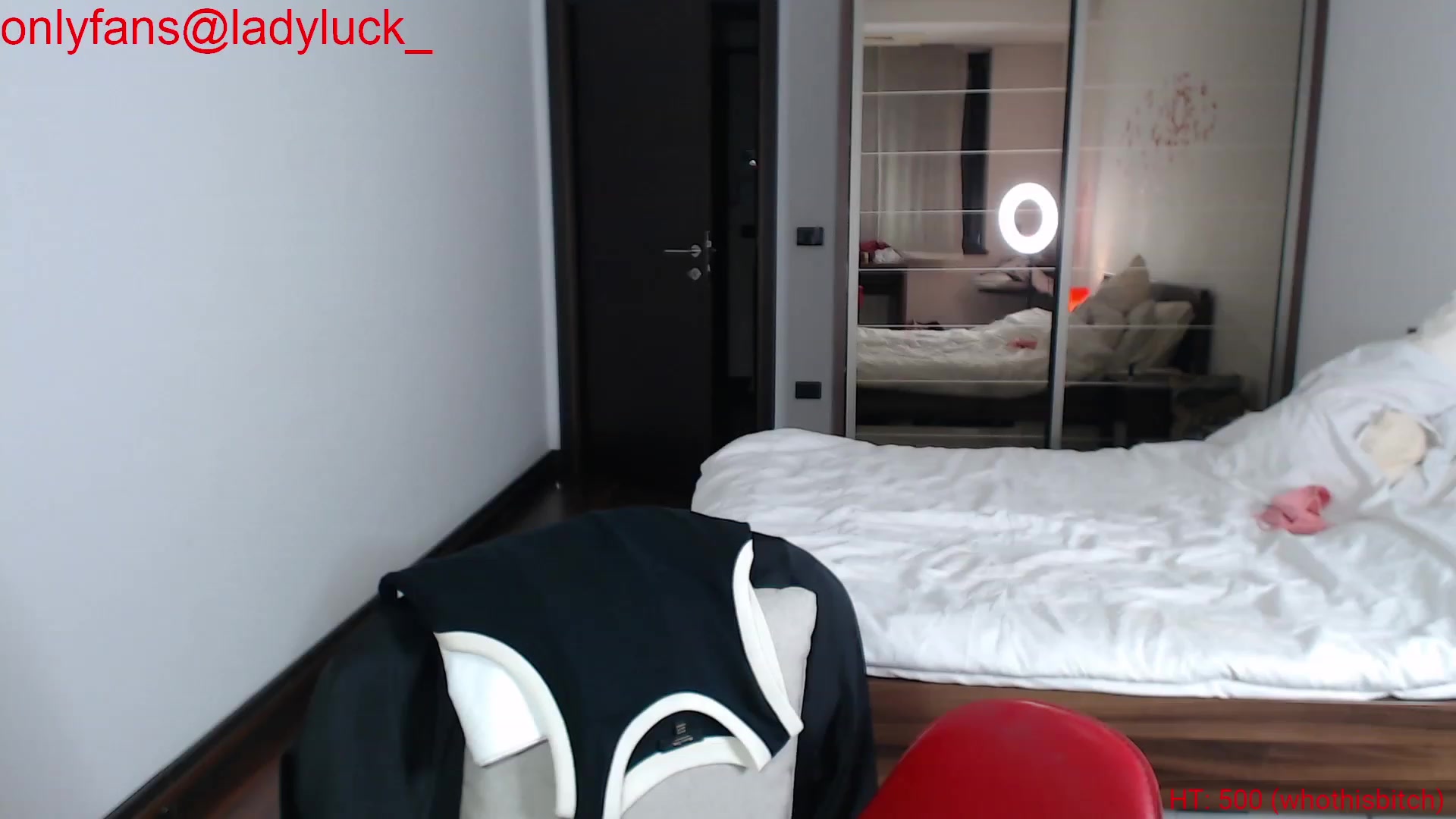 Gallery image thumbnail from ErikasMagic's myfreecams stream on, 10/04/2023, 19:10 image 19 of 20