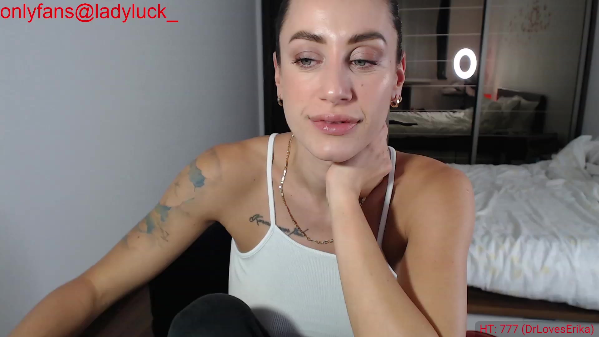 Gallery image thumbnail from ErikasMagic's myfreecams stream on, 10/07/2023, 19:34 image 19 of 20
