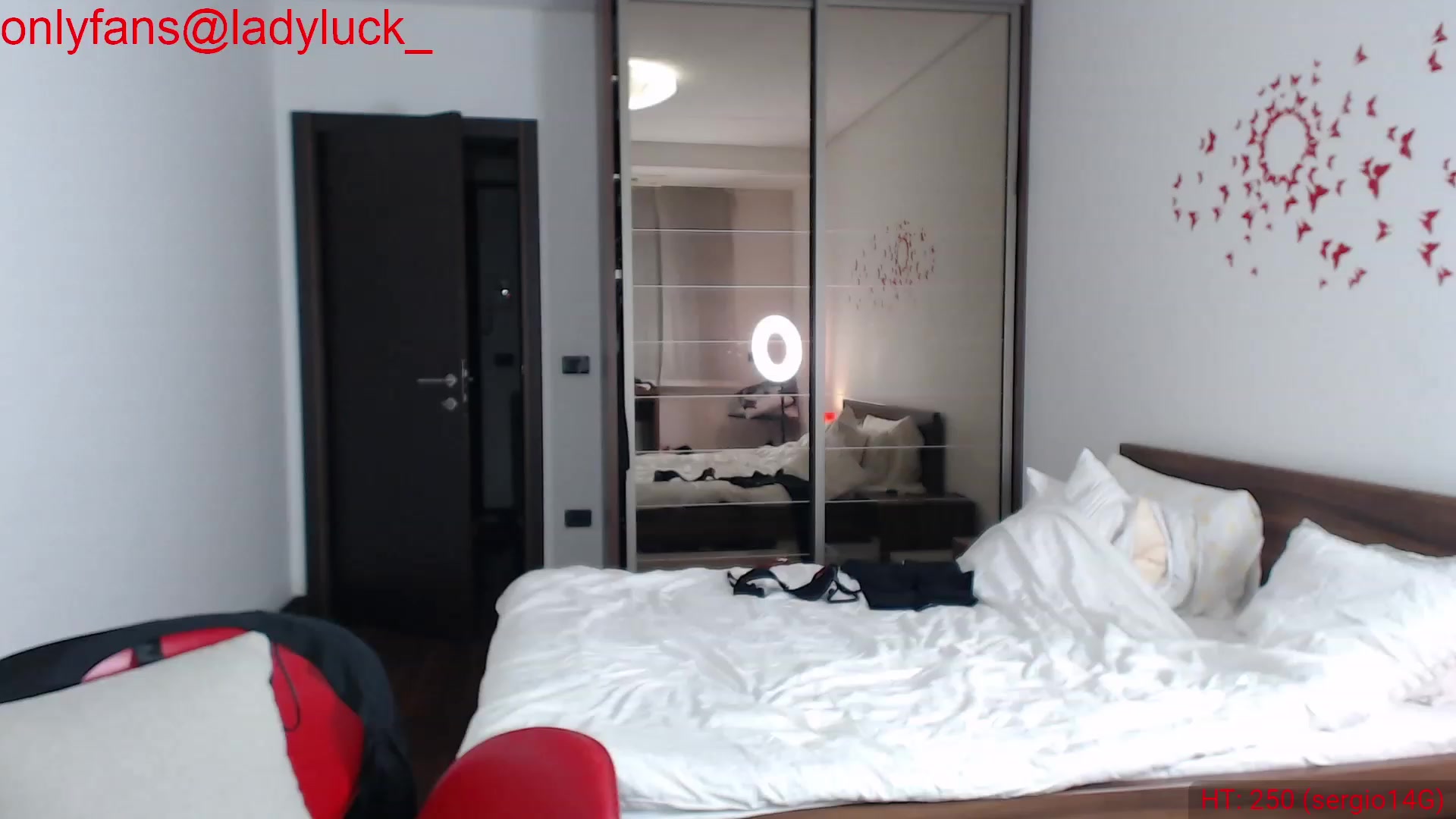 Gallery image thumbnail from ErikasMagic's myfreecams stream on, 10/19/2023, 19:40 image 14 of 20