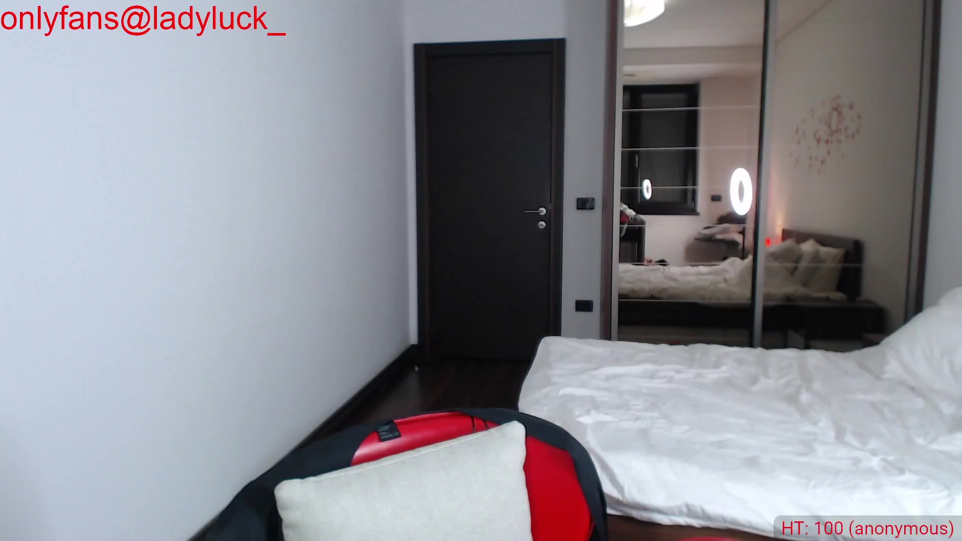 Gallery image thumbnail from ErikasMagic's myfreecams stream on, 10/22/2023, 19:25 image 16 of 20