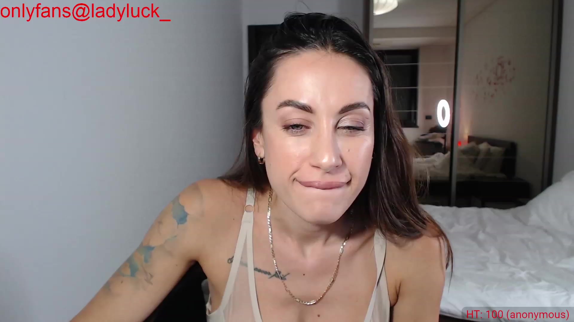 Gallery image thumbnail from ErikasMagic's myfreecams stream on, 10/22/2023, 19:25 image 19 of 20