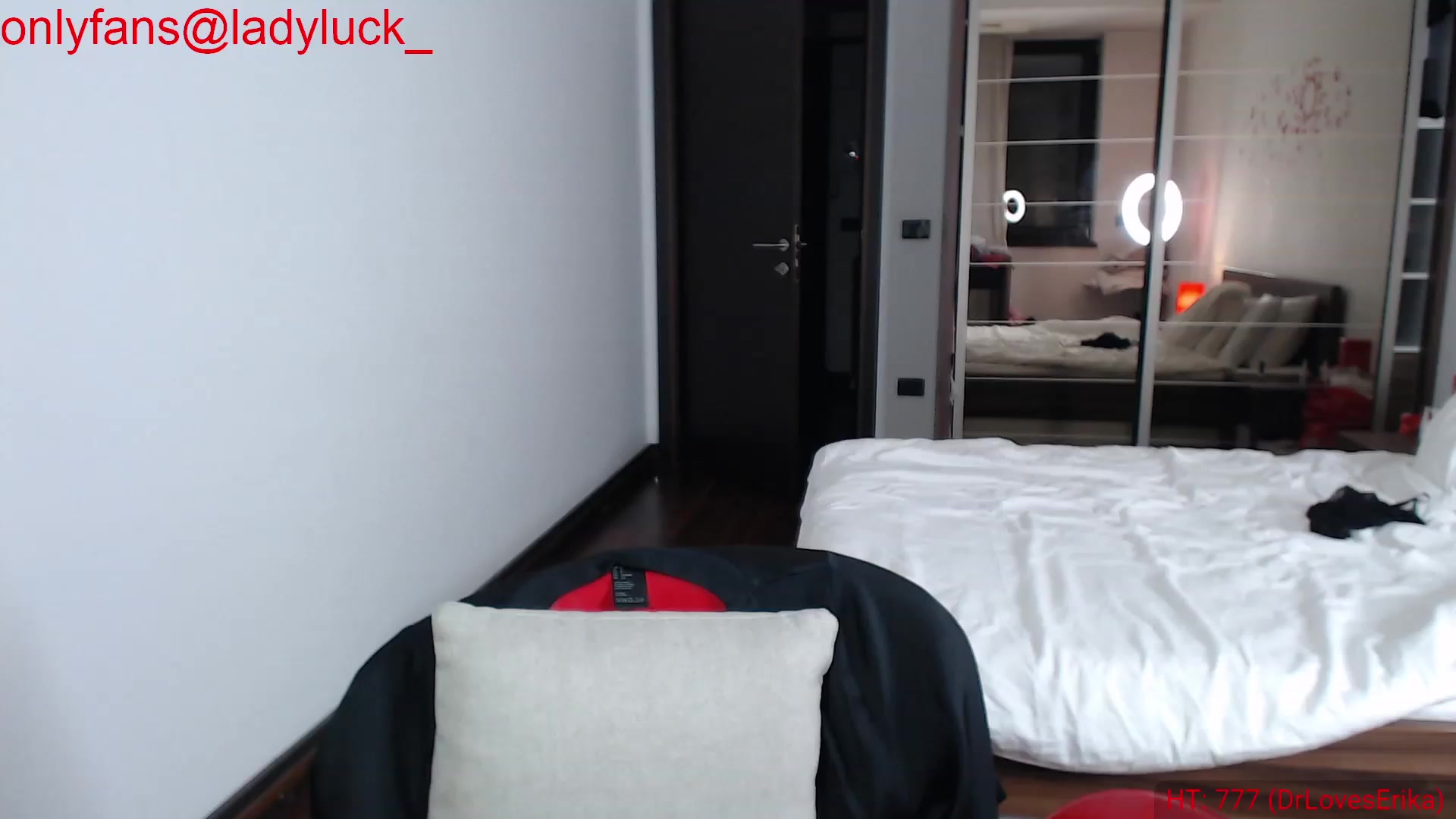 Gallery image thumbnail from ErikasMagic's myfreecams stream on, 11/04/2023, 20:49 image 1 of 20