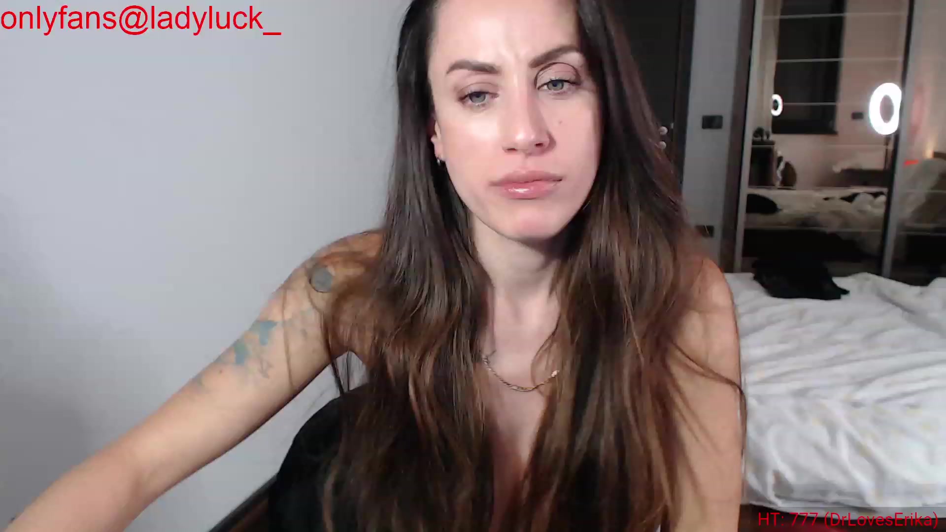 Gallery image thumbnail from ErikasMagic's myfreecams stream on, 11/17/2023, 20:45 image 14 of 20