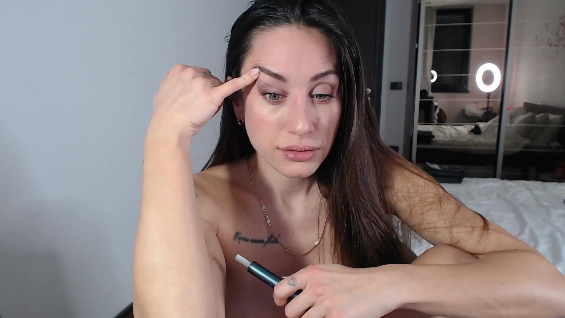 Gallery image thumbnail from ErikasMagic's myfreecams stream on, 12/01/2023, 20:36 image 14 of 20