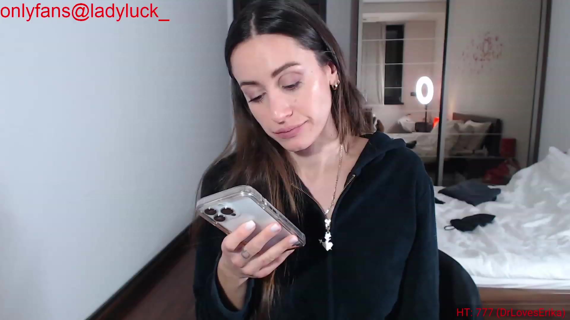 Gallery image thumbnail from ErikasMagic's myfreecams stream on, 12/08/2023, 20:49 image 19 of 20