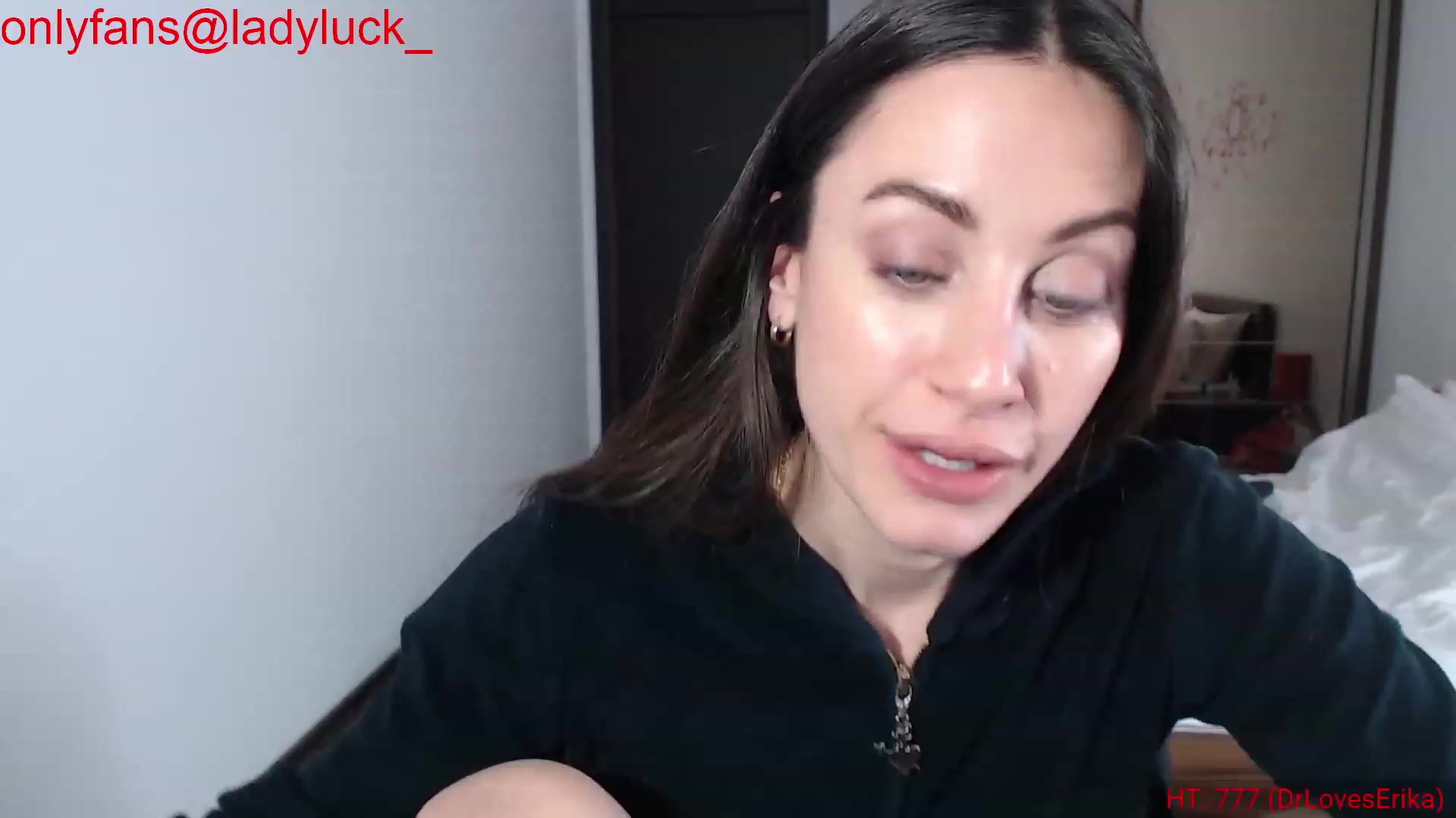 Gallery image thumbnail from ErikasMagic's myfreecams stream on, 12/08/2023, 20:49 image 15 of 20
