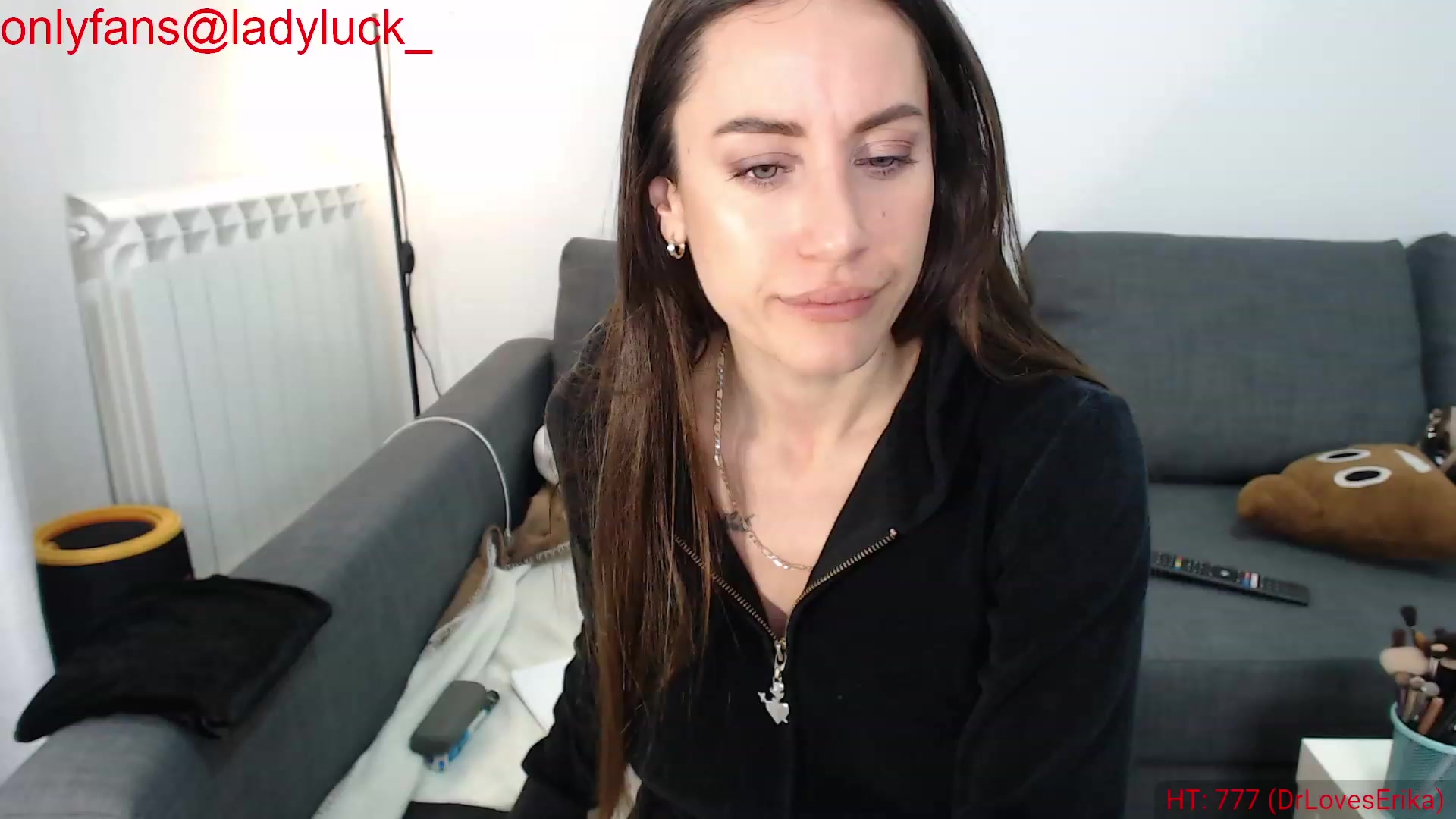 Gallery image thumbnail from ErikasMagic's myfreecams stream on, 12/16/2023, 20:39 image 12 of 20
