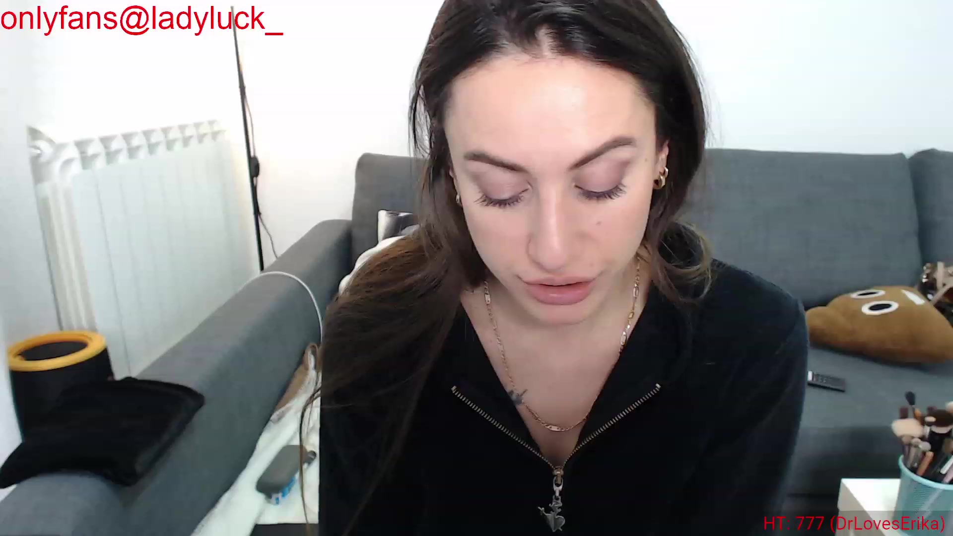 Gallery image thumbnail from ErikasMagic's myfreecams stream on, 12/16/2023, 20:39 image 18 of 20