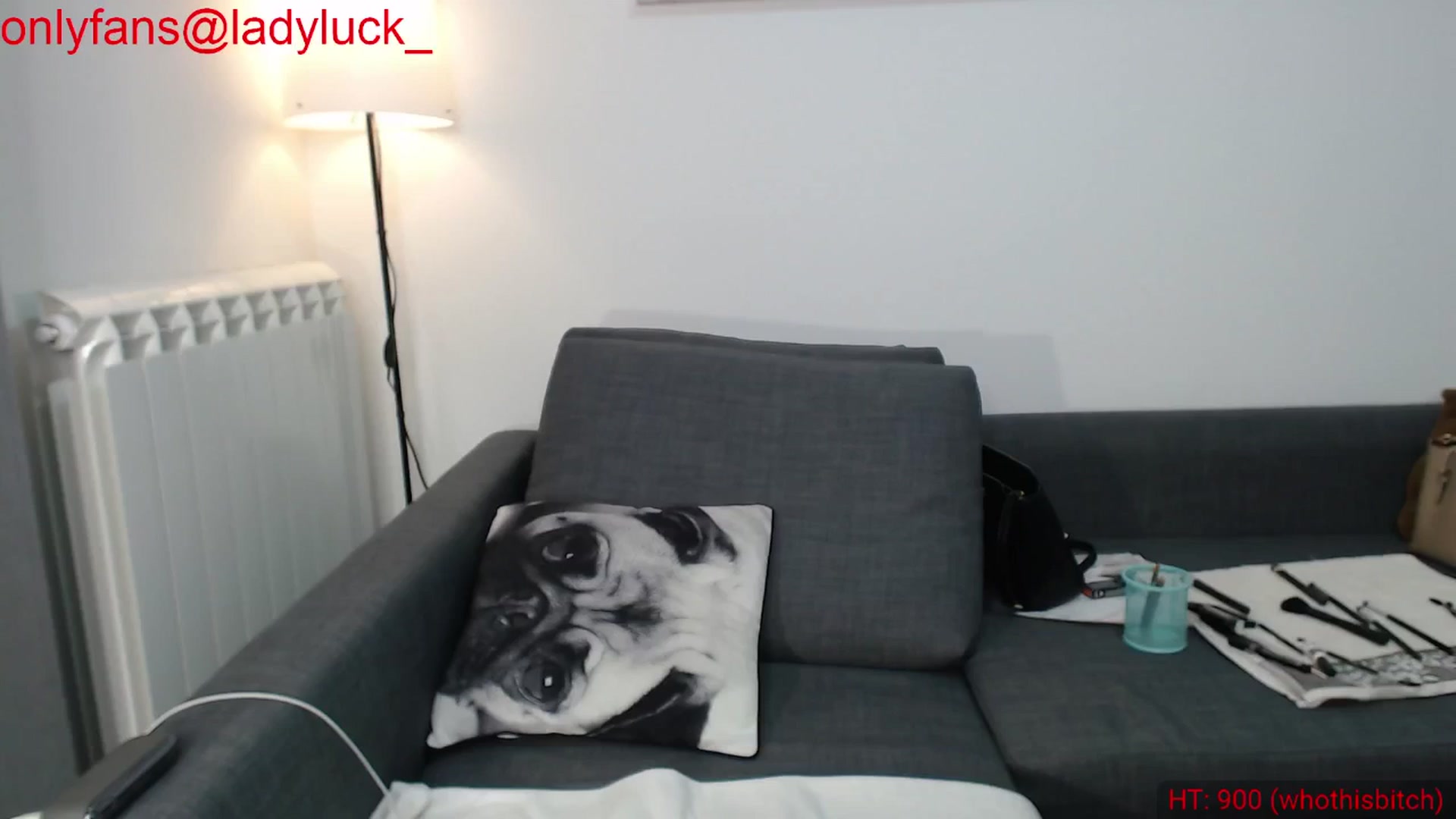 Gallery image thumbnail from ErikasMagic's myfreecams stream on, 05/17/2024, 19:28 image 17 of 20