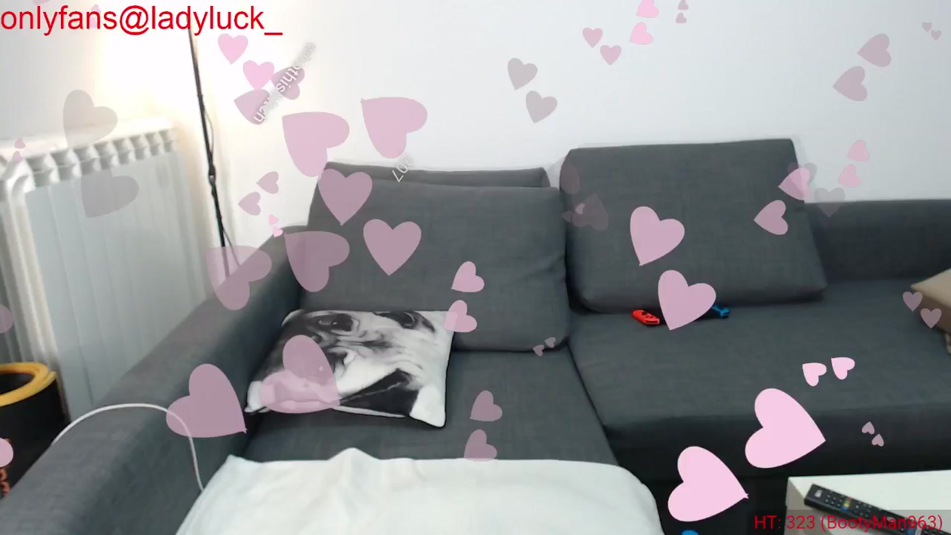 Gallery image thumbnail from ErikasMagic's myfreecams stream on, 05/29/2024, 20:00 image 2 of 20