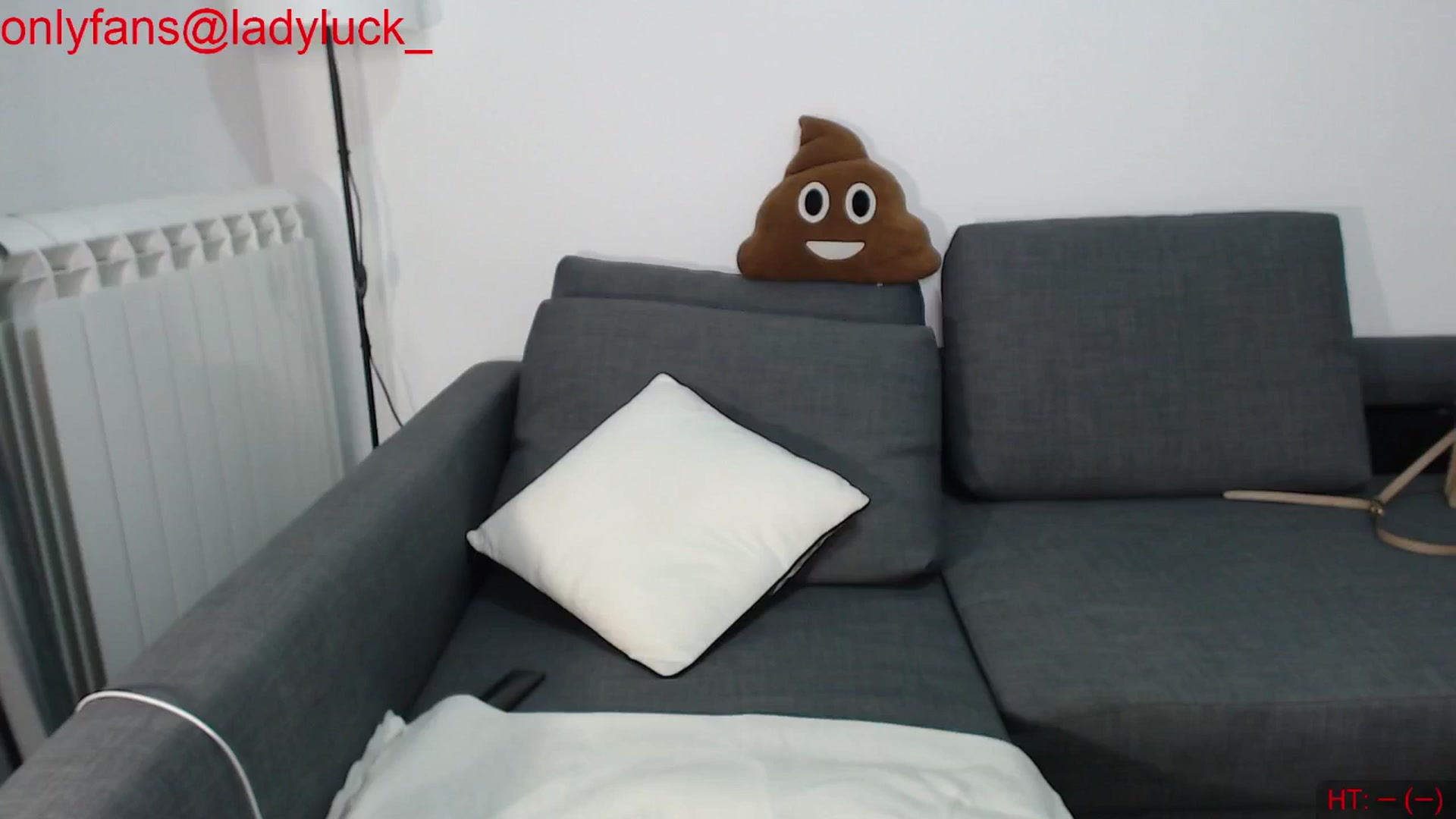 Gallery image thumbnail from ErikasMagic's myfreecams stream on, 08/27/2024, 19:33 image 4 of 20