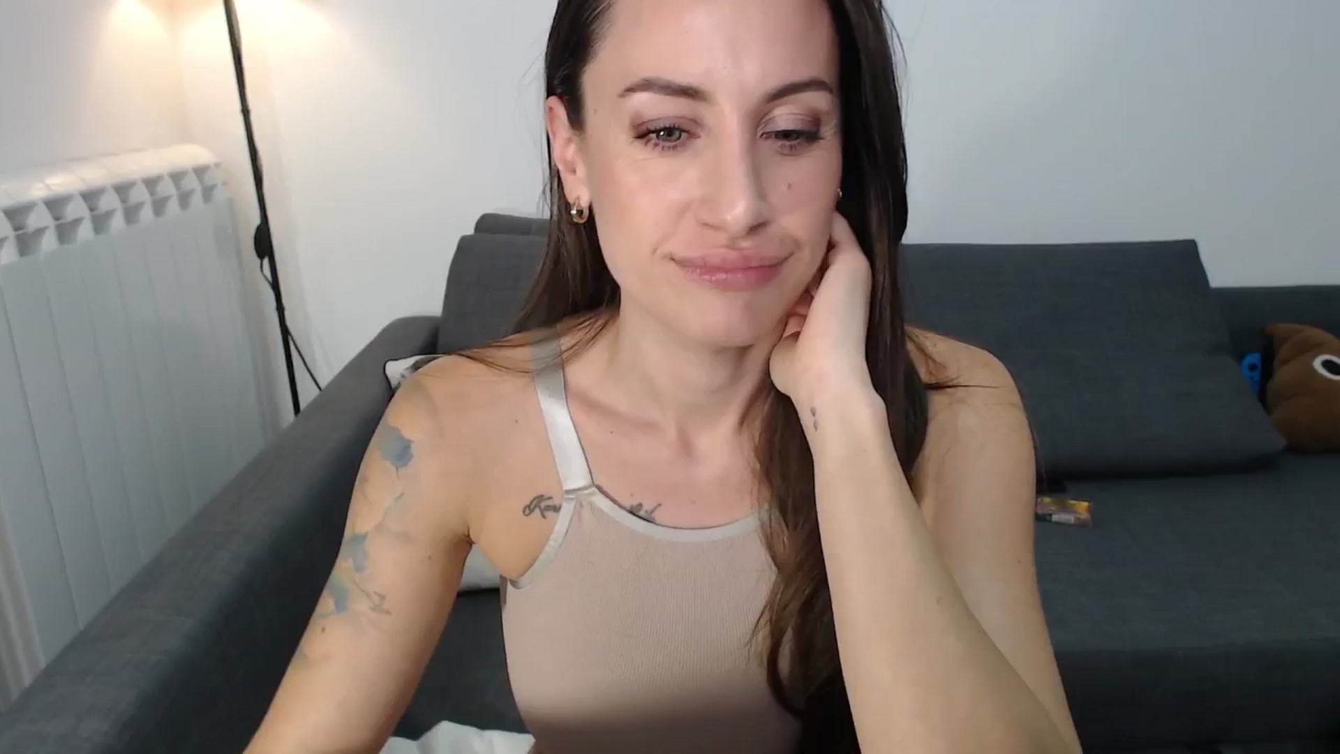 Gallery image thumbnail from ErikasMagic's myfreecams stream on, 09/23/2024, 19:30 image 3 of 20