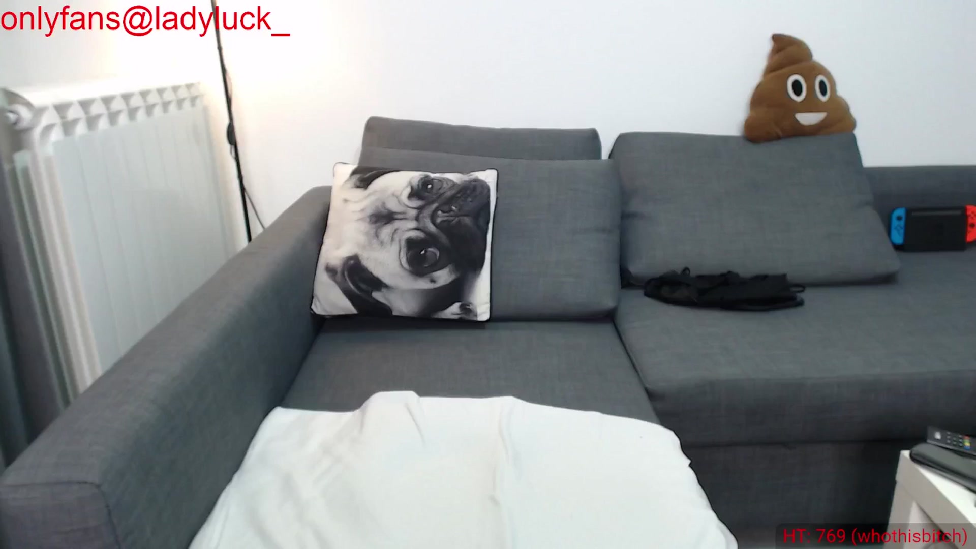 Gallery image thumbnail from ErikasMagic's myfreecams stream on, 10/22/2024, 20:02 image 15 of 20