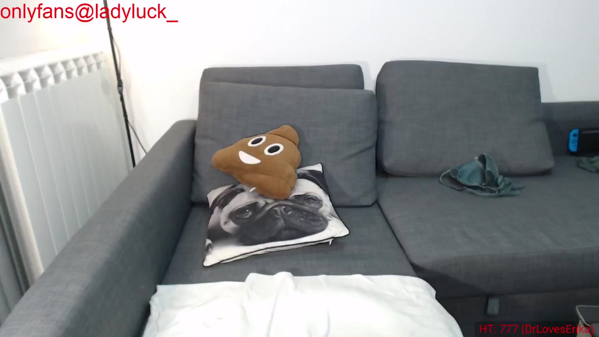 Gallery image thumbnail from ErikasMagic's myfreecams stream on, 03/25/2025, 20:36 image 16 of 20