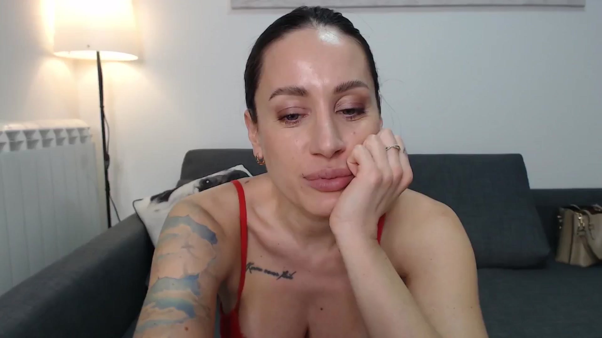Gallery image thumbnail from ErikasMagic's myfreecams stream on, 02/14/2026, 20:33 image 18 of 20