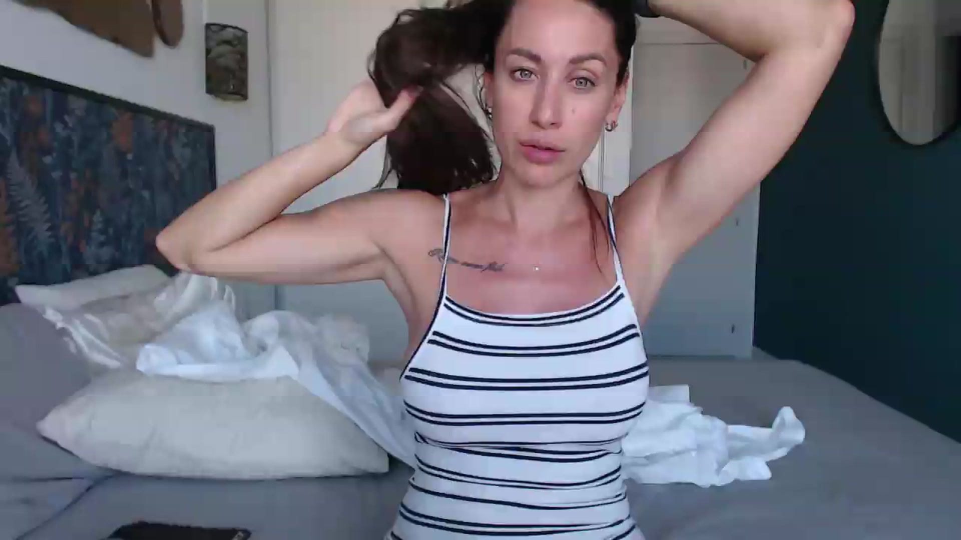 Gallery image thumbnail from ErikasMagic's myfreecams stream on, 08/10/2026, 18:00 image 4 of 20