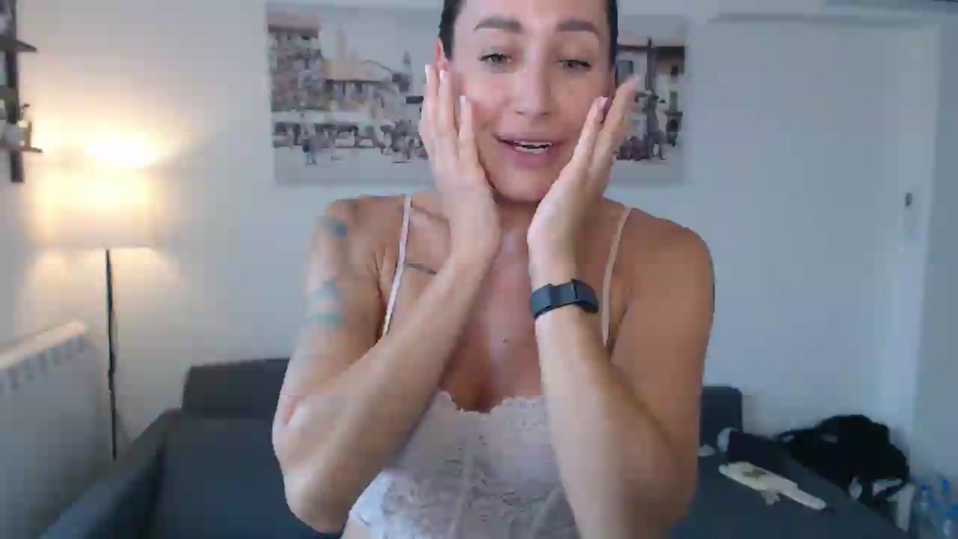 Gallery image thumbnail from ErikasMagic's myfreecams stream on, 08/28/2026, 16:51 image 6 of 20