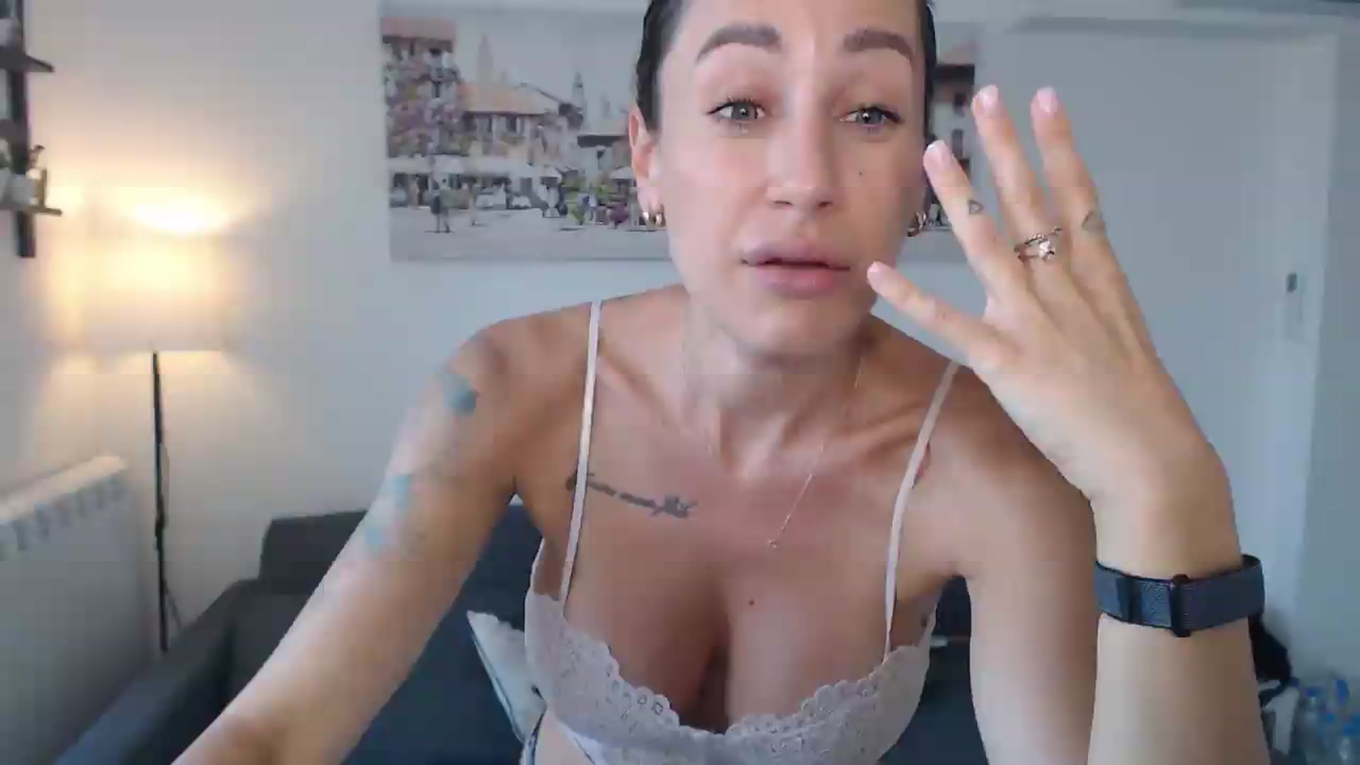 Gallery image thumbnail from ErikasMagic's myfreecams stream on, 08/28/2026, 16:51 image 3 of 20