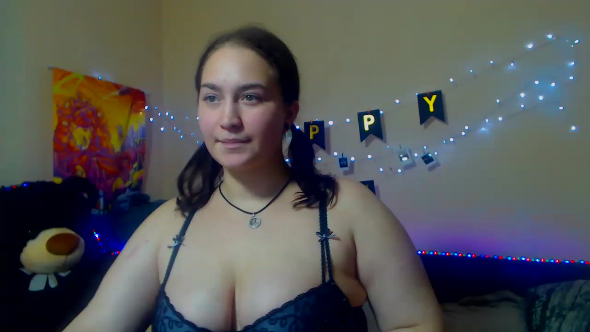 Gallery image thumbnail from ErinColle's myfreecams stream on, 11/19/2022, 19:16 image 10 of 20