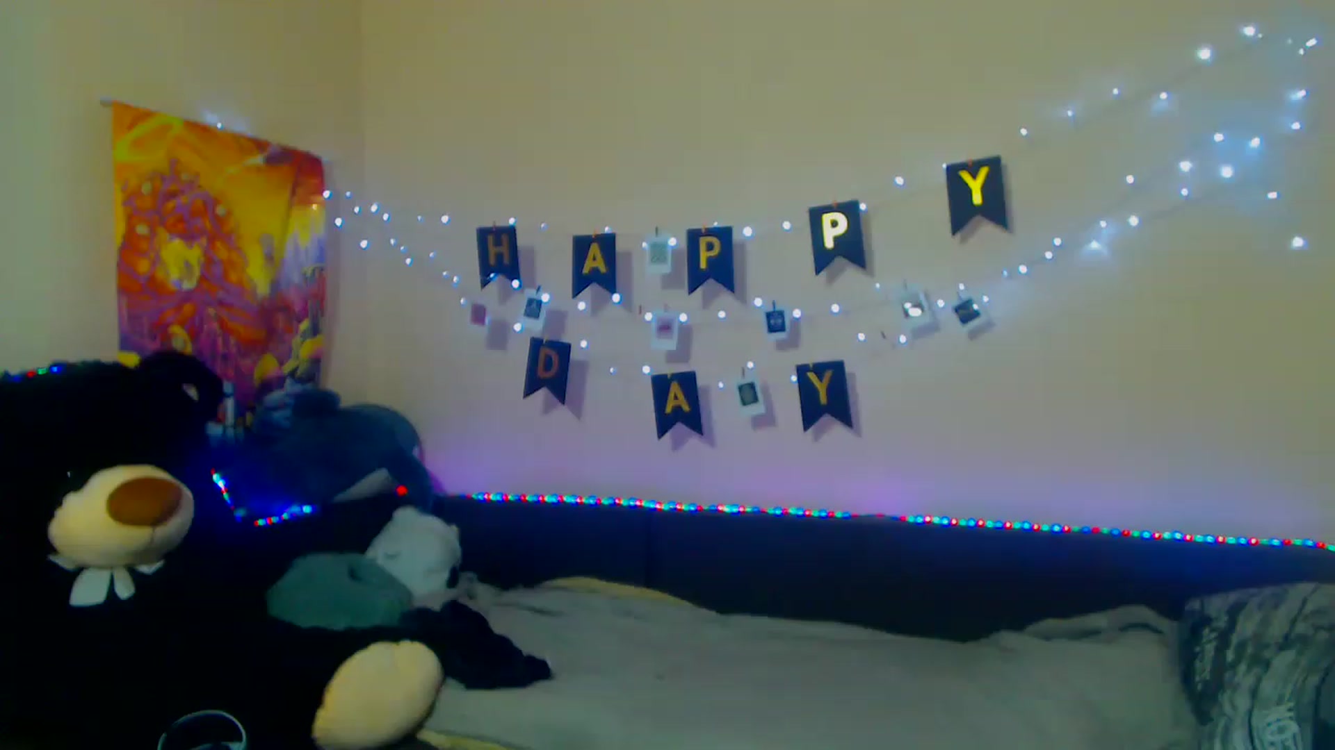 Gallery image thumbnail from ErinColle's myfreecams stream on, 11/19/2022, 21:28 image 15 of 20